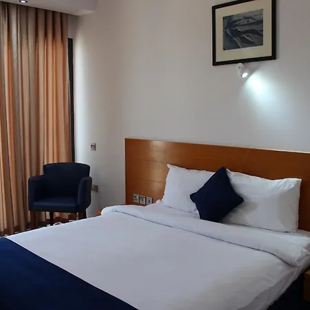 Hotel Bellapais Oasis 3*